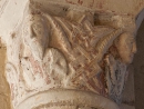Chapiteau de la croisée du transept, personnages et entrelacs